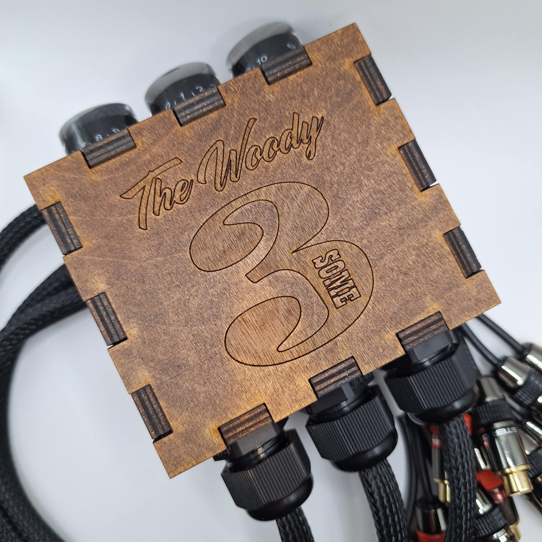 315 Custom Audio The Woody 3-Some Triple Bass Knob