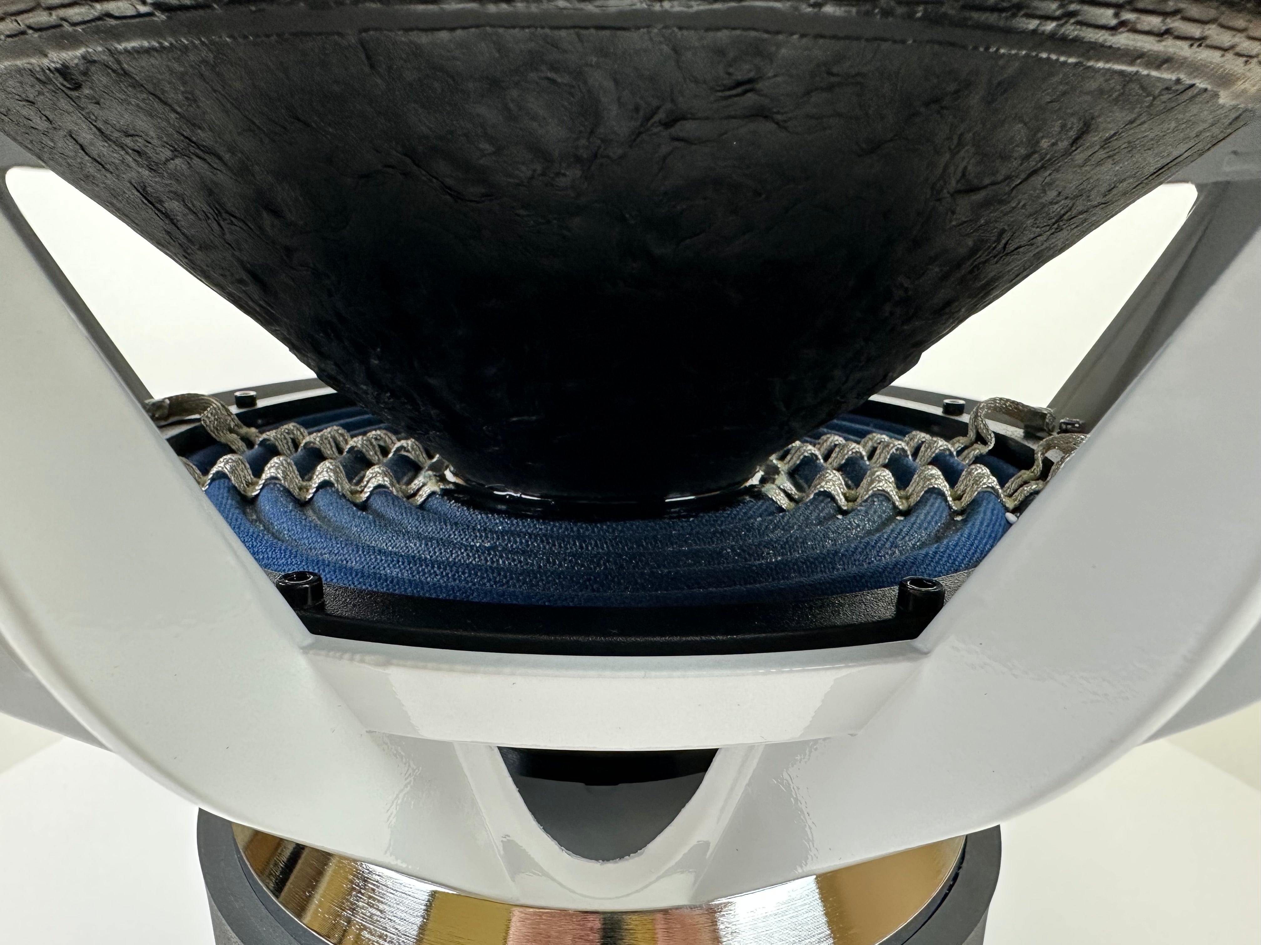Resilient Sounds Gold 15 V2 Subwoofer 1,500W RMS — image 4