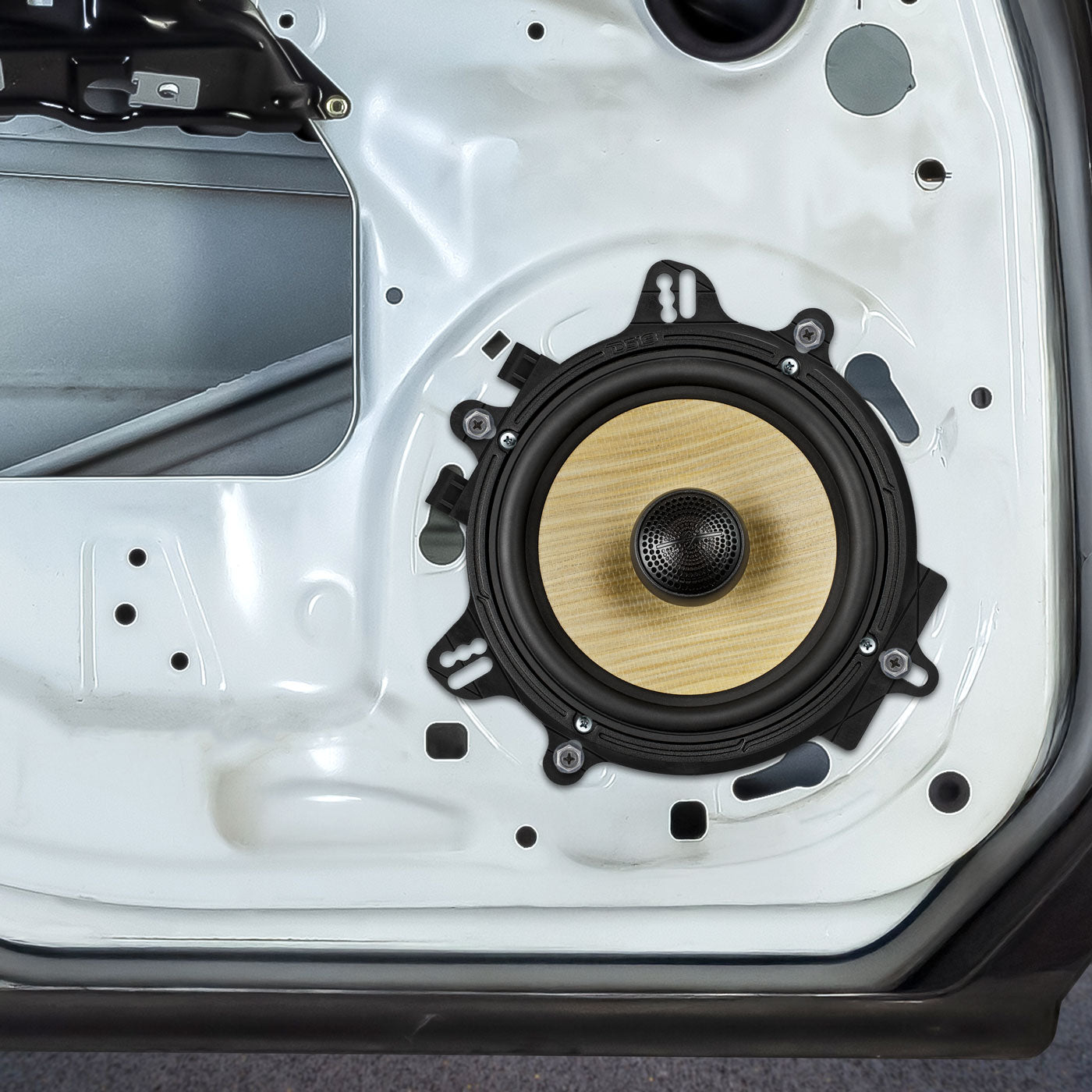 DS18 Universal OEM Speaker Adapter for 6.5” Speakers