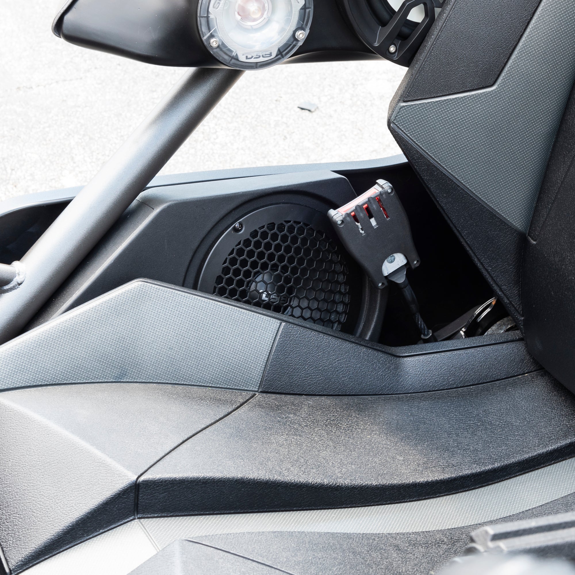 DS18 Polaris Slingshot Side Panel Empty Enclosure fits 2 x 6.5" Speakers & 2 x 1.7” Tweeters | 2015 - 2019