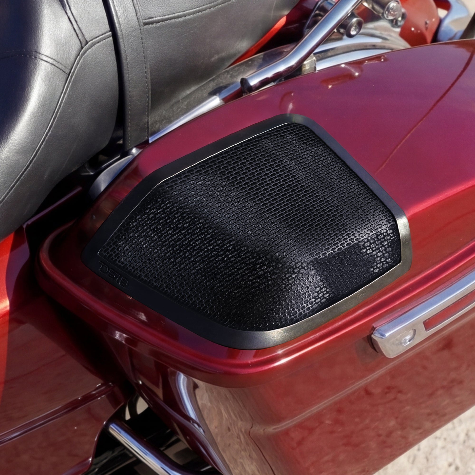 DS18 RY-HD69SBU.1423 Harley-Davidson Saddlebag Speaker Lid Conversion Kit for models 2014-2023 — view 2 of 5