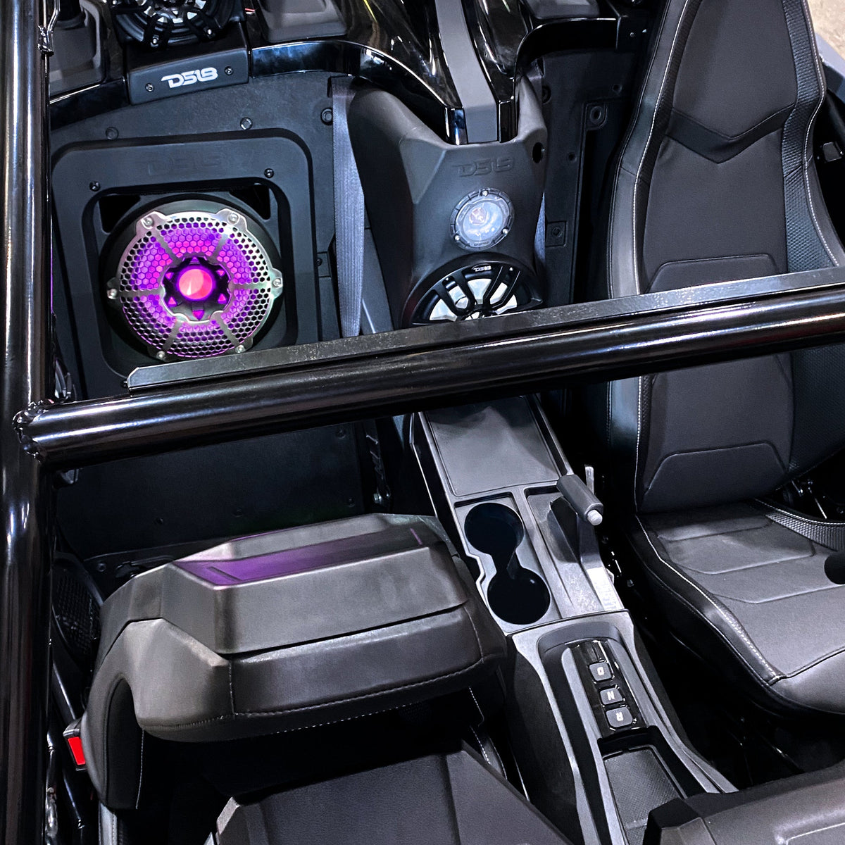 DS18 SLG-RSUB10XL Polaris Slingshot Rear Sealed 10" Subwoofer Enclosure Fits Either Passenger or Driver Side 2 — view 2 of 5